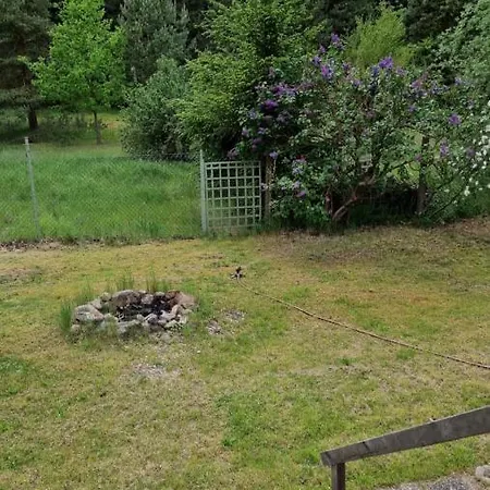 Mecklenburgische Seenplatte - Saniertes und gemütliches Haus mit großem Garten und optionalem Steg Grosszerlang Exterior foto